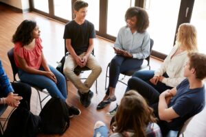 Group Therapy vs Individual Therapy: How To Choose Which Is Right for You?
